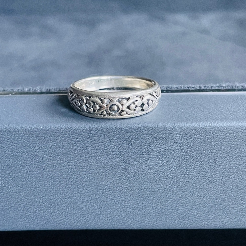 FILIGREE OPEN WORK STERLING SILVER STACKABLE BAND RING - Picture 9 of 10